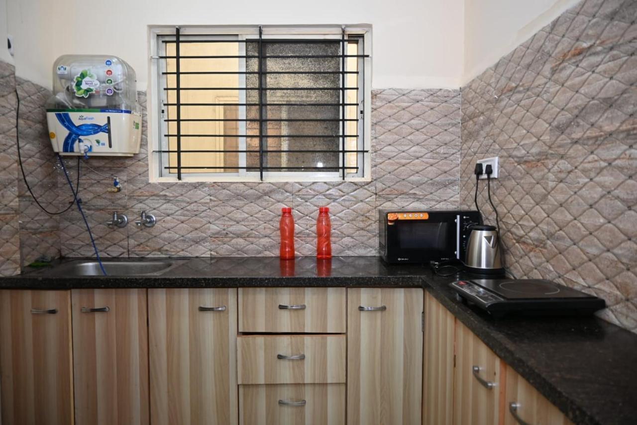 Staeg Heart Of City 2Bhk - 201 Indore Esterno foto